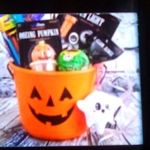 Kids Halloween basket